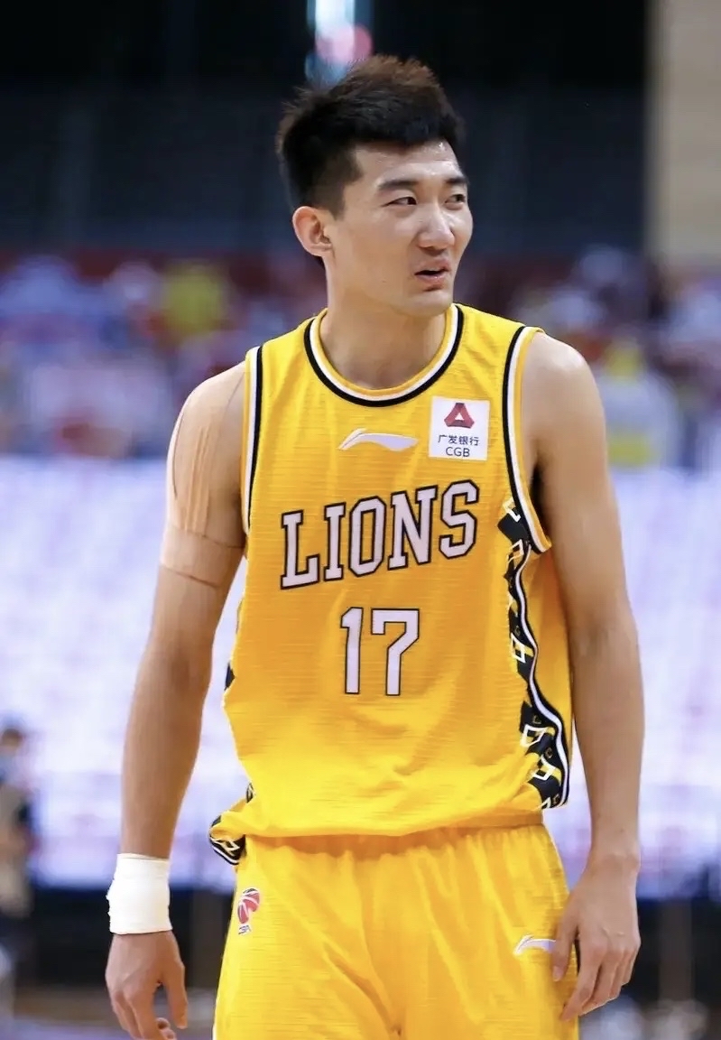 C9带队取胜！，莱万多夫斯基重要时刻晋级下一阶段全场沸腾不已的简单介绍