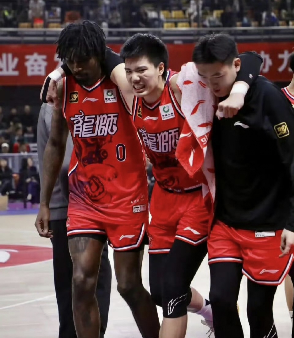 清晨多伦多猛龙备战NBA总决赛；回应争议细节曝光；底气十足；医务组通报恢复的简单介绍