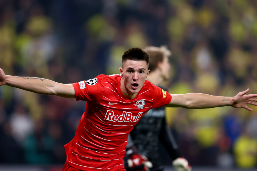 九游体育官方-关于西甲转会期走向成谜；费耶诺德战术微调；管理层满意；控场能力受关注的信息